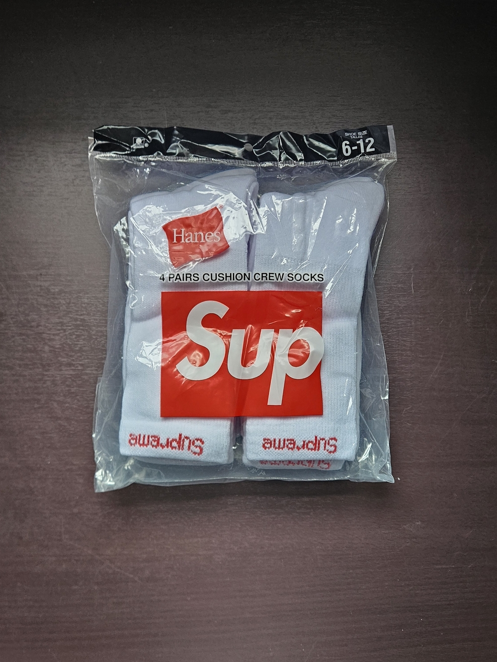 Supreme x Hanes White Cushion Crew Socks - Pack of 4